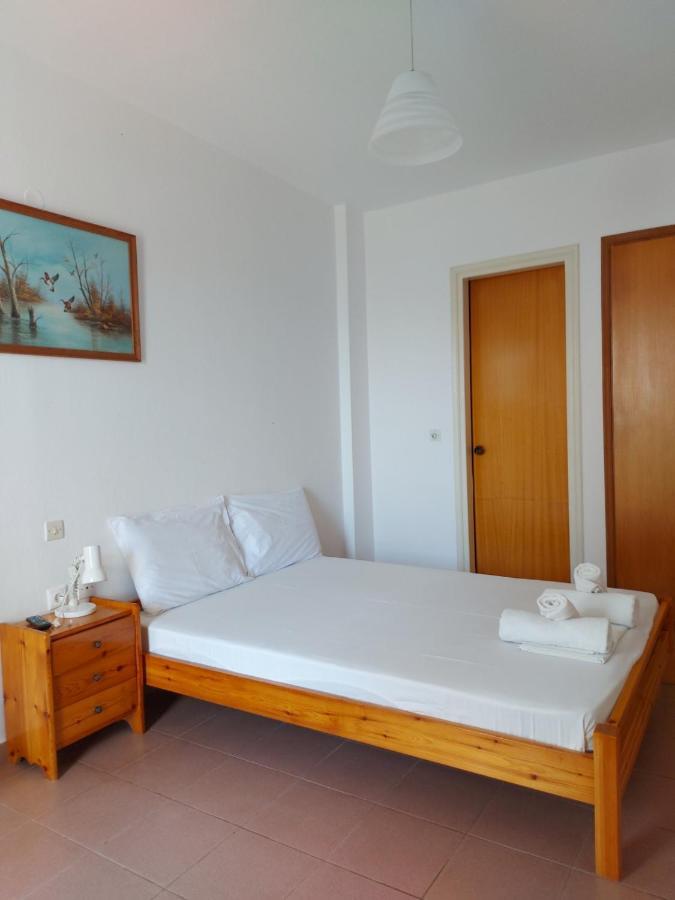Pansion Alexandros By The Sea Aparthotel Nea Skioni Ngoại thất bức ảnh